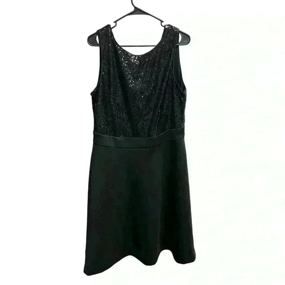 Lane Bryant Dress Sleeveless W/Sequin Upper Flare Size 14/16 - Picture 1 of 9